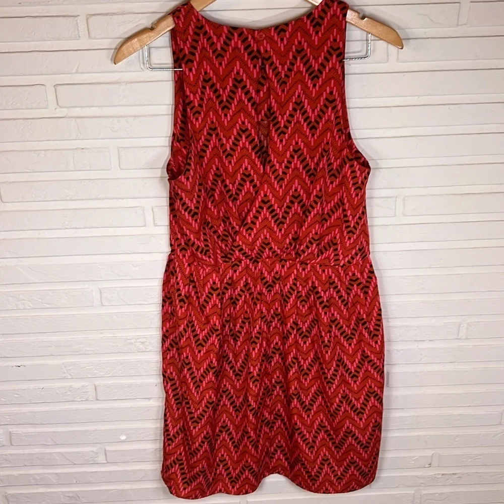 Jack by BB Dakota Red Geometric Chevron Keyhole Dress, women’s Size Medium